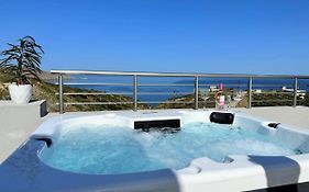 Yamina Rooftop Residence